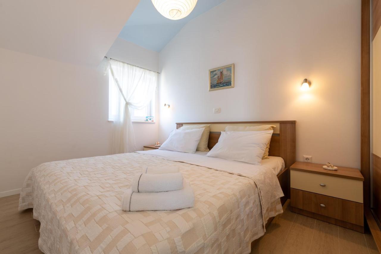Apartment Barba Maslenica